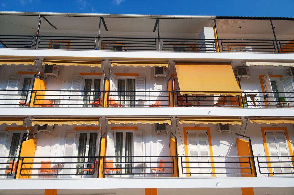 Remezzo Apartments Sami  Rum bild